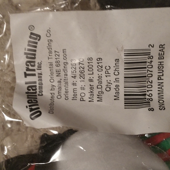 Adorable Plush Snowman Bear with Top-Hat & Scarf - Picture 6 of 7